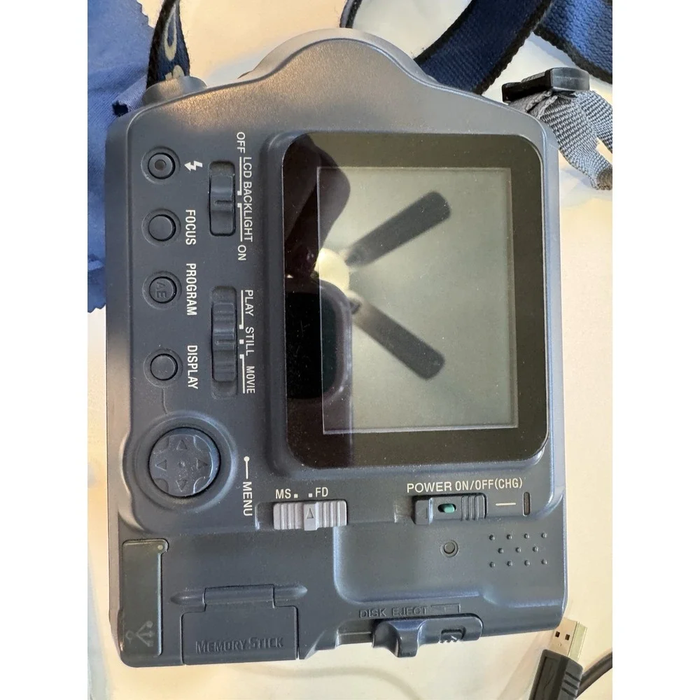 Sony Mavica MVC-FD100 Digital Camera With Charger Tested Work &‎ Carry Case